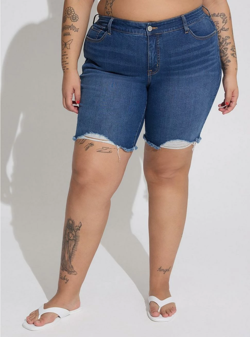 TORRID Bermuda Boyfriend Vintage Stretch Mid-Rise Short - Image 2