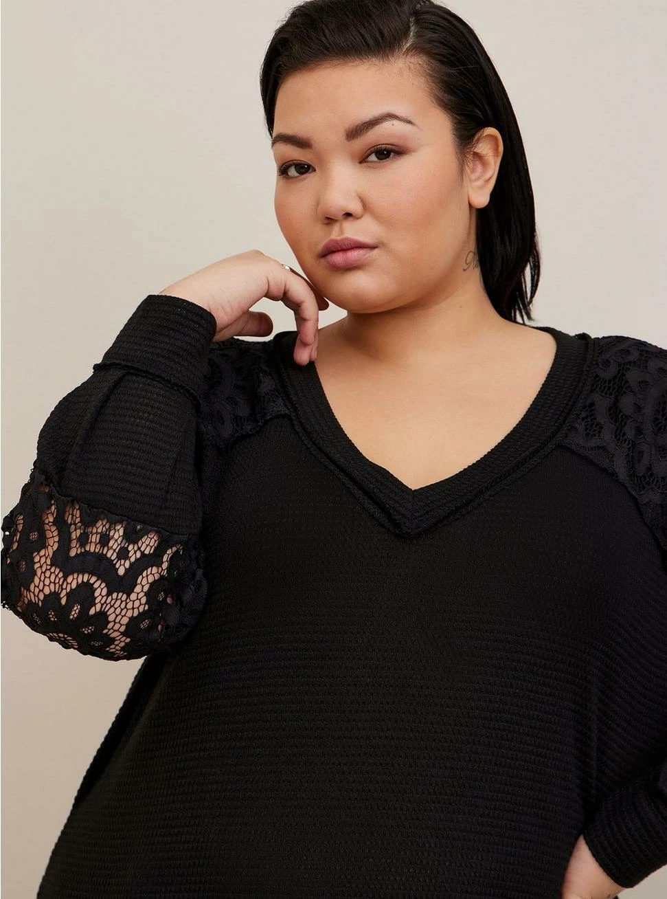 TORRID Waffle V-Neck Lace Inset Sweatshirt - Image 4